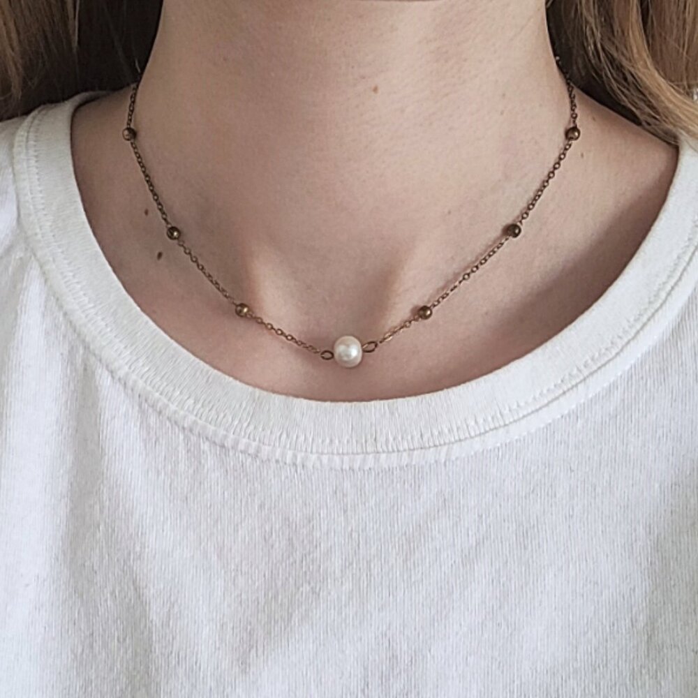 Simple Minimalist VTG Pearl Choker Necklace